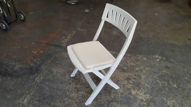location chaise avec galette de chaise