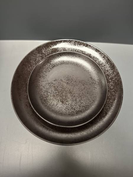 assiette noire serie KARBON d 29 cm