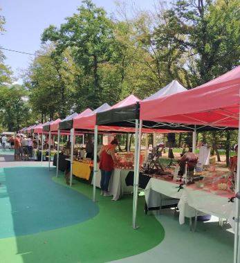 location tente pliante 3x3 mètres