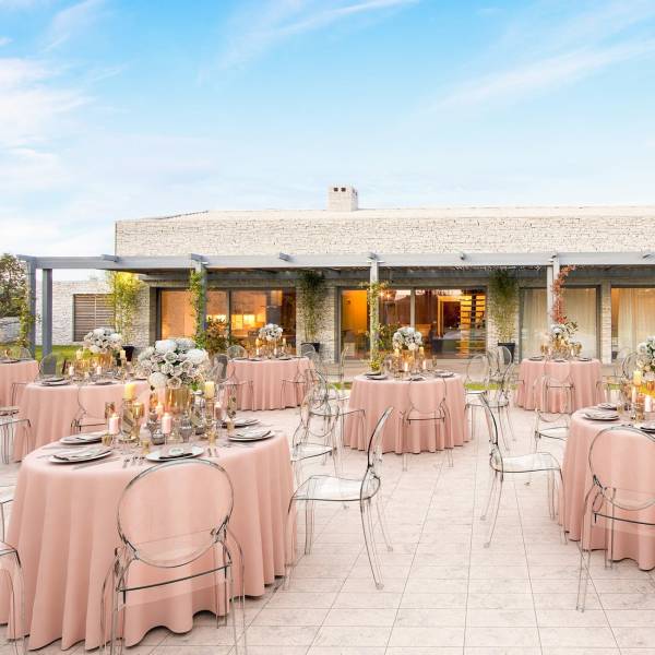 location chaise transparente Elisabeth