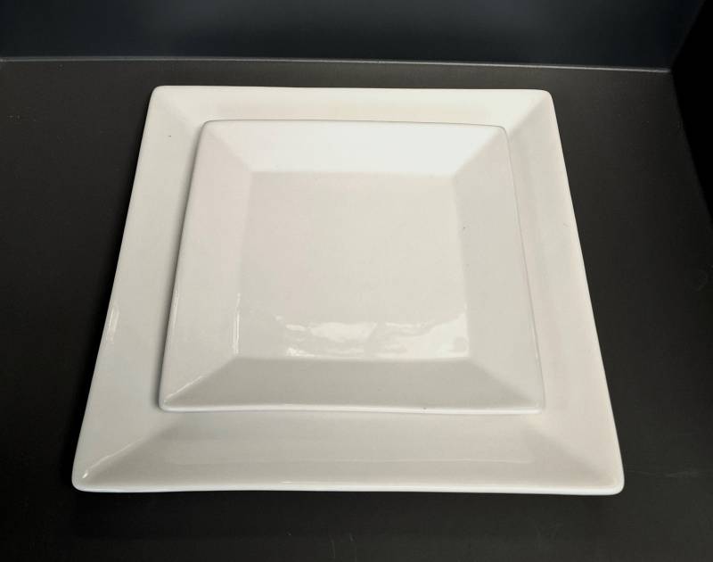 ASSIETTE CARREE DESSERT BLANCHE 18X18