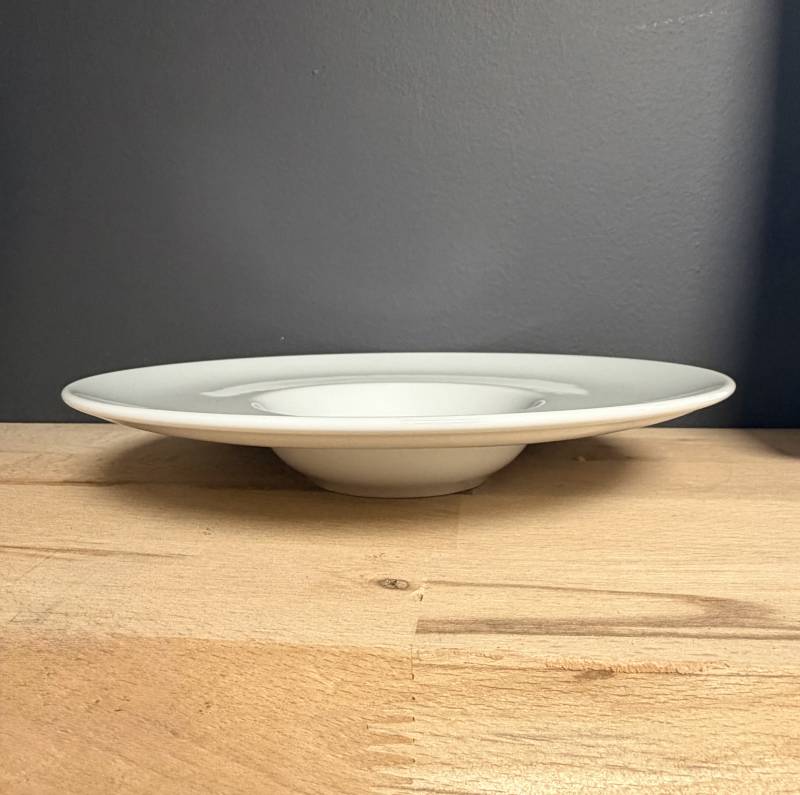 location assiette creuse roma aubagne